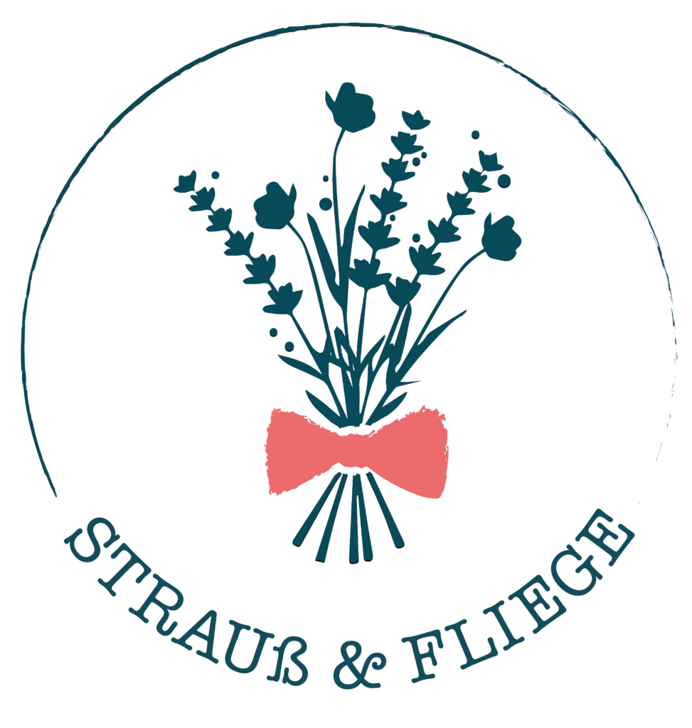 Logo von Strauß & Fliege: Ein blauer Blumenstrauß mit einer rosaroten Schleife